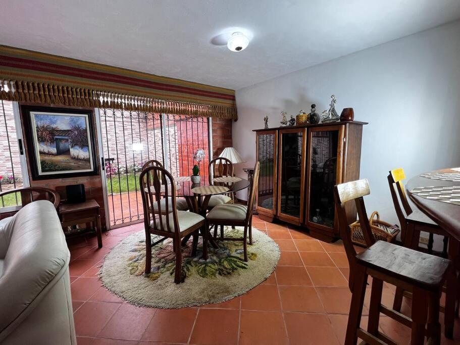 Вилла Hermosa Casa , Con Parqueadero En Rionegro Cerca Al Aeropuerto Экстерьер фото